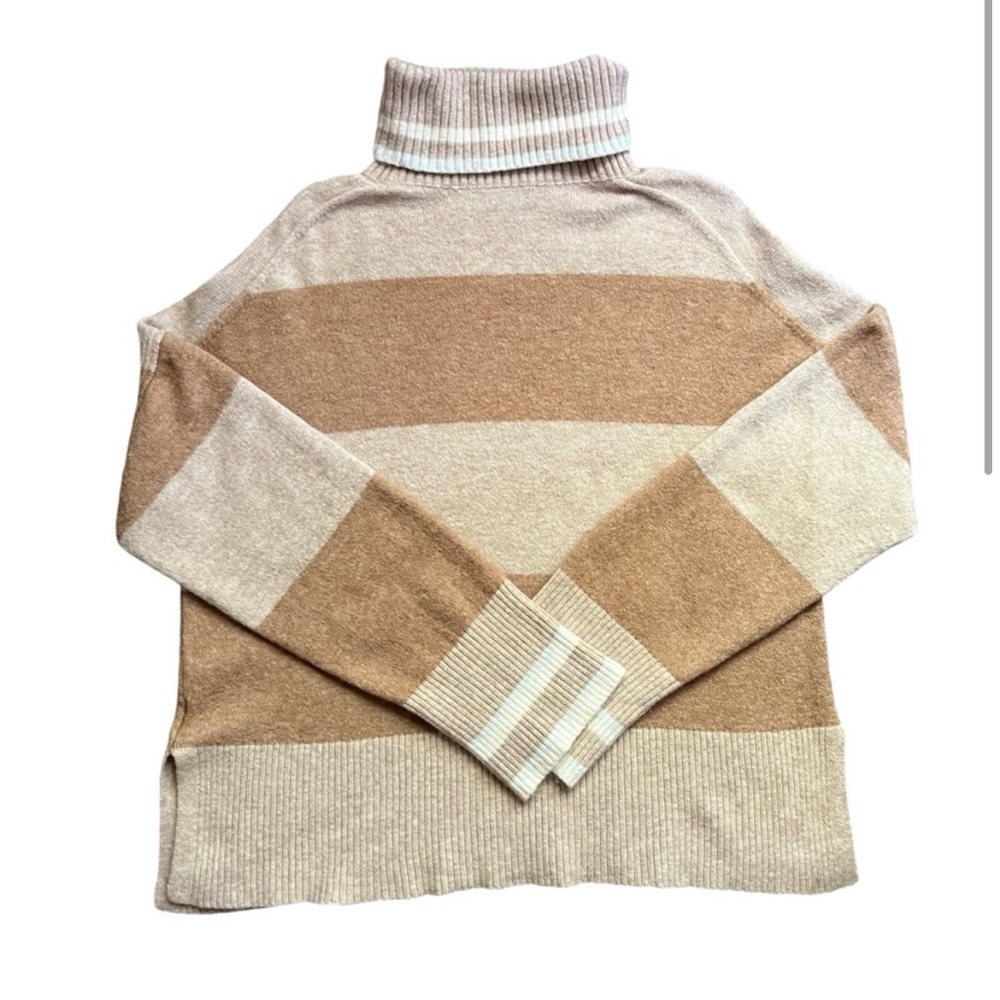 JCrew Women’s Turtleneck Sweater Tan and Camel Stripe size XS - Picture 2 of 7